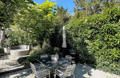 Municipality of Bergen Cottage | Duin Cottage Bergen - One Bedroom Cottage, Sleeps 2