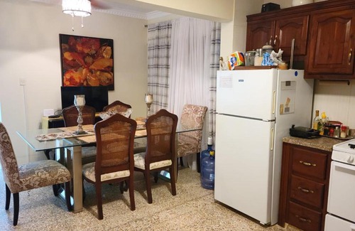 Bani House | Dulce Hogar Del Sur, Con Estacionamiento Gratis.