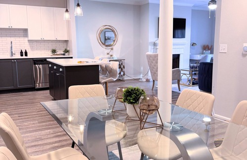 Herndon Apartment | Dulles Corner Escape ~ 5 min from Airport