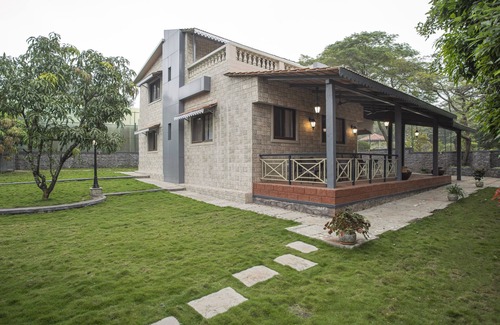 Bhim Nagar Villa | Dulwich Park View, Panchgani - Amã Stays & Trails