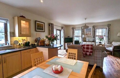 Dunadry Apartment | Dunadry Retreat -Spacious 2 bedroom ground floor apartment