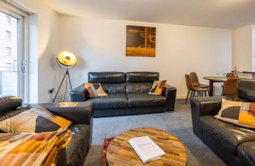 Dundee Apartment | Dundee City centre apartment - 3 bedrooms sleeps 6