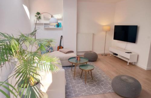 Mariakerke House | Dunes et Mer - Terrace, garden and free parking space