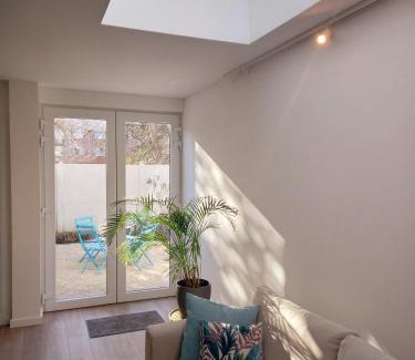 Mariakerke House | Dunes et Mer - Terrace, garden and free parking space