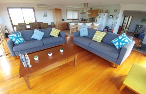 Surf Beach House | Dunes on The Esplanade Surf Beach