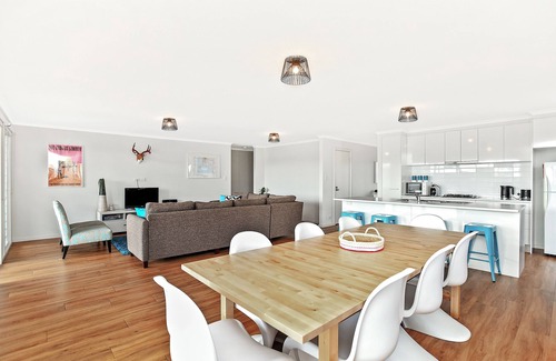 Goolwa South House | Dunes Views on Simpson: Minute Walk from Goolwa Surf Beach!