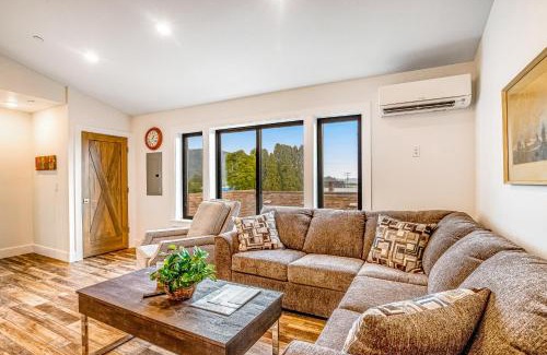 Garibaldi Apartment | Dungeness Suite