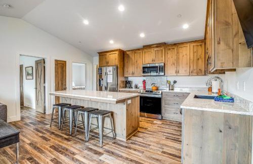 Garibaldi Apartment | Dungeness Suite
