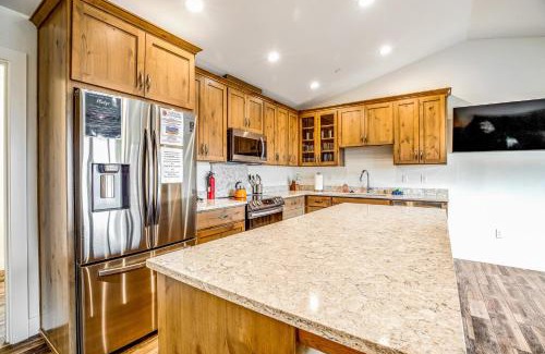 Garibaldi Apartment | Dungeness Suite