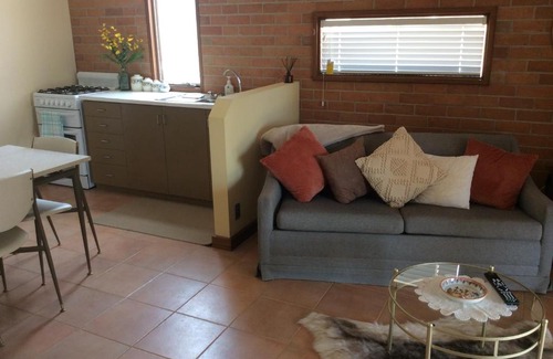 Dunolly Bed & Breakfast | Dunolly Broadway B&B