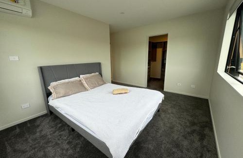 Eastern Beach House | Duo Duo
