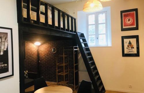 Montlucon Apartment | Duplex à 15 min à pieds de la gare, centre historique Montluçon