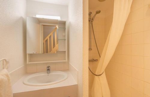 Carnac Apartment | Duplex 2 pièces à 200m plage, parking, animaux admis - FR-1-477-116