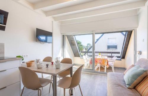 Carnac Apartment | Duplex 2 pièces à 200m plage, parking, animaux admis - FR-1-477-116