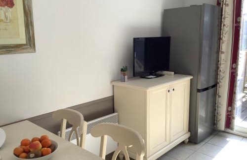 Rouret Apartment | Duplex (5pers) dans village vacances en Ardèche