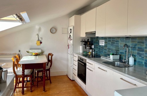 Pena Apartment | Duplex apart. with a terrace; sunny, with view over the Castle, 400m from Baixa