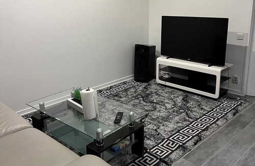 Elancourt Apartment | Duplex apartment in Elancourt, Olympic site, close to all amenities