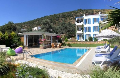Bodrum City Center Apartment | Duplex apartment in villa with pool with wonderful view over Bodrum and Sea