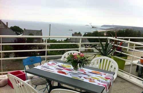 Pleherel-Plage-Vieux-Bourg Apartment | Duplex apartment with large terrace overlooking the sea and Cap Fréhel