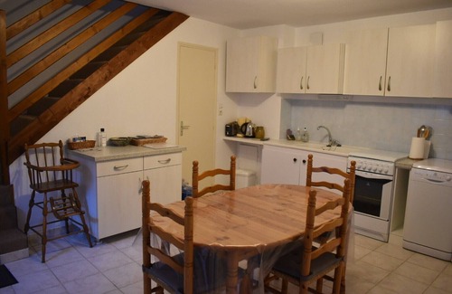 Murat Apartment | Duplex apartment with separate entrance in house