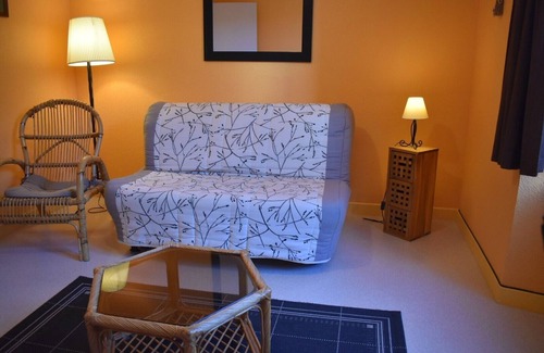 Murat Apartment | Duplex apartment with separate entrance in house