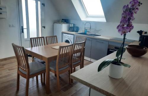 Saint-Come-de-Fresne Apartment | Duplex avec vue sur mer-La Rose des Vents