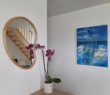 Saint-Come-de-Fresne Apartment | Duplex avec vue sur mer-La Rose des Vents