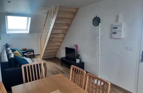 Saint-Come-de-Fresne Apartment | Duplex avec vue sur mer-La Rose des Vents