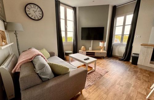 La Madeleine Apartment | Duplex avec place de parking privé