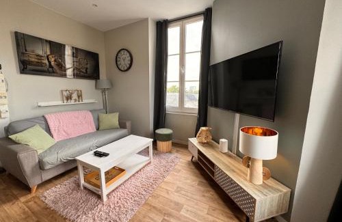La Madeleine Apartment | Duplex avec place de parking privé