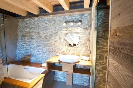 Meranges Apartment | Duplex Cal Josepo