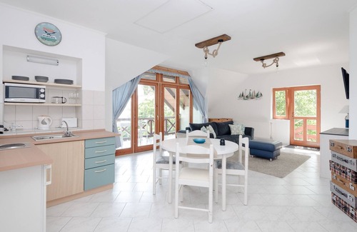 Alsóörs Apartment | Duplex Family-Sized Apartment With Lake View, Pool & Dining Terrace