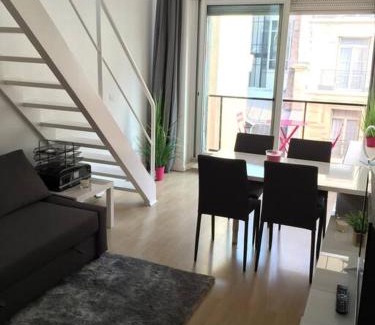 Porte-Dauphine Apartment | Duplex près des Champs-Élysées