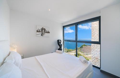 Eze Apartment | Duplex - Terrasse vue mer & Jacuzzi - Parking - DU