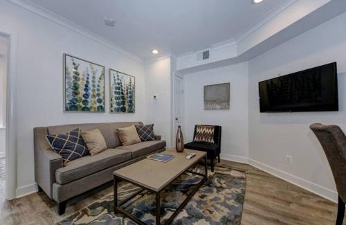 Dupont Circle Bed & Breakfast | Dupont Circle-suite 6kalorama Luxury Apartment