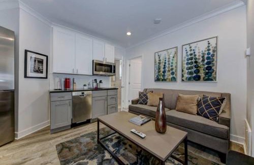Dupont Circle Bed & Breakfast | Dupont Circle-suite 6kalorama Luxury Apartment