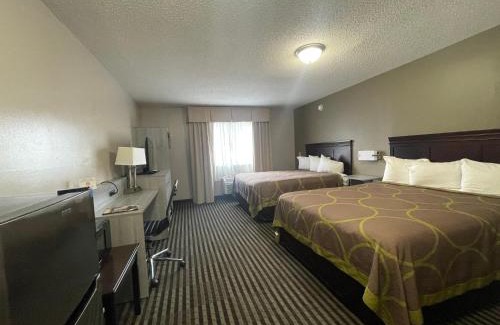 St. Matthews Hotel | DuPont Suites - Louisville - St. Matthews