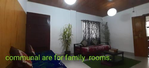 Moolakadai House | Durga budget stay