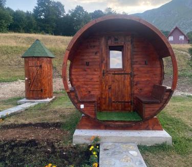 Virak Ski Chalet | Durmitor Barrels