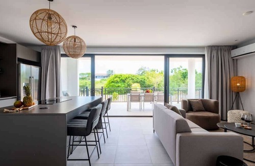Sint Michiel Apartment | Dushi Breeze Summary: