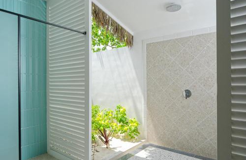 Farukolhufushi Island Resort | dusitD2 Feydhoo Maldives - All Inclusive Resort - with Free Transfers