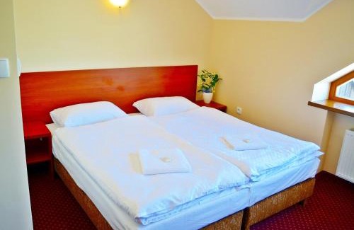 gmina Jasienica Hotel | Dwór Świętoszówka