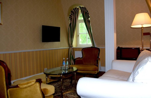 Dobczyce Hotel | Dwór Sieraków