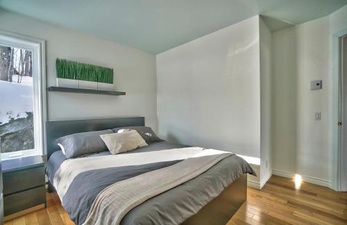 Sherbrooke House | Dynamite 2-Bedroom House, Garage, Sleeps 6