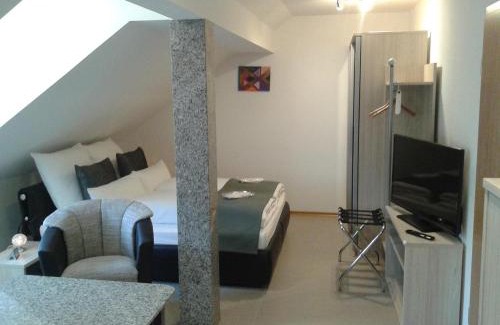 Unterkirnach Hotel | DZT-Schwarzwaldhotel garni