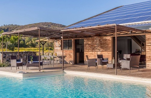 Ghisonaccia Villa | E case di u Puntale, Villa with swimming pool ideal for family vacations.