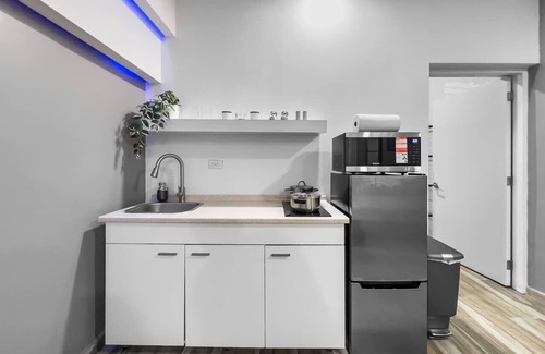 Gobernador Pinero Villa | Each Guest House 1-1/Studio Apt W/Kitchen