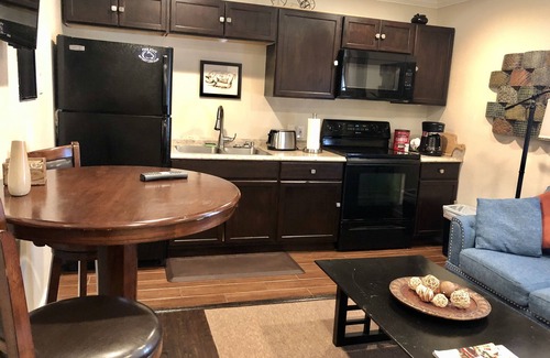 Greater East End Apartment | EADO (Apt-A), 2 Miles to Downtown