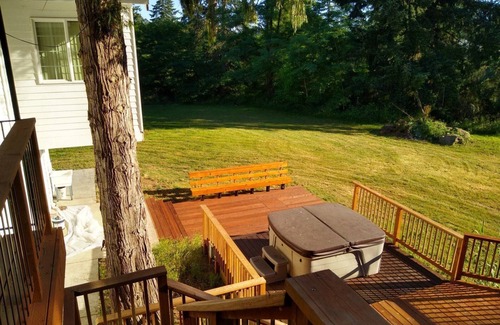 Carver Bed & Breakfast | Eagle Creek Gardens