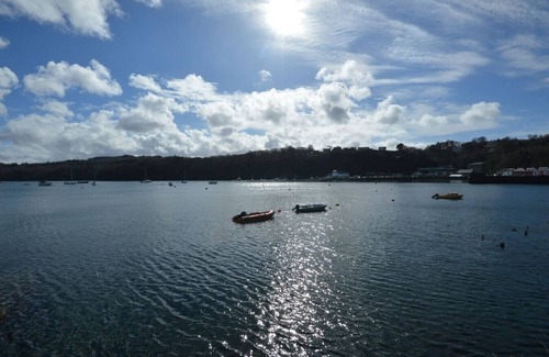 Tobermory Apartment | Eagle Ensuite Room located on Tobermory High Street